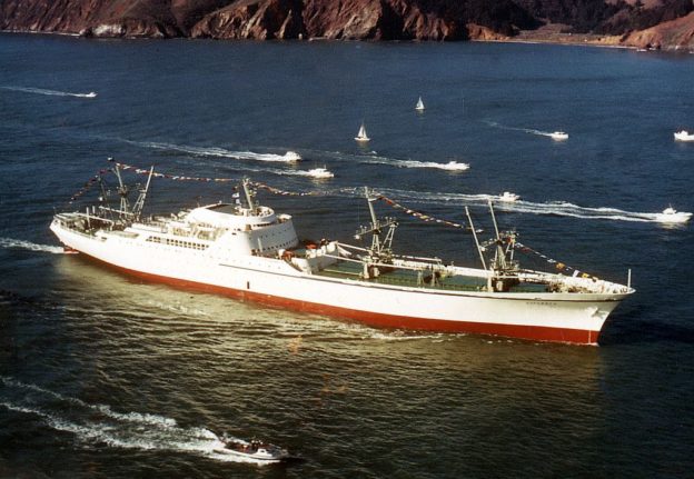 NS Savannah to WorldFair Seattle, 1962